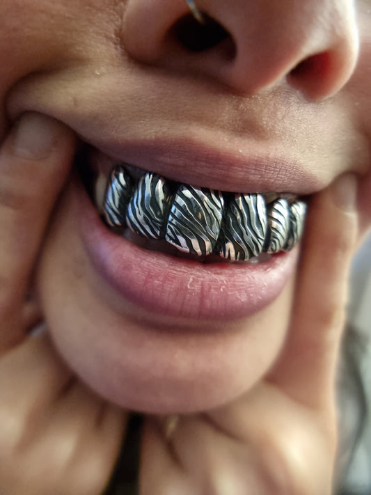 Zebra Grillz